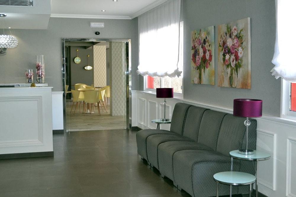 Hotel Piramide Портоново Екстериор снимка