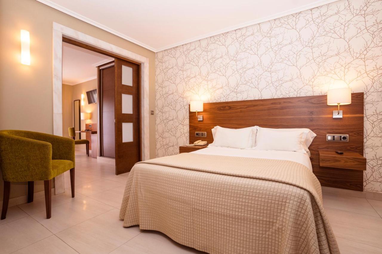 Hotel Piramide Портоново Екстериор снимка