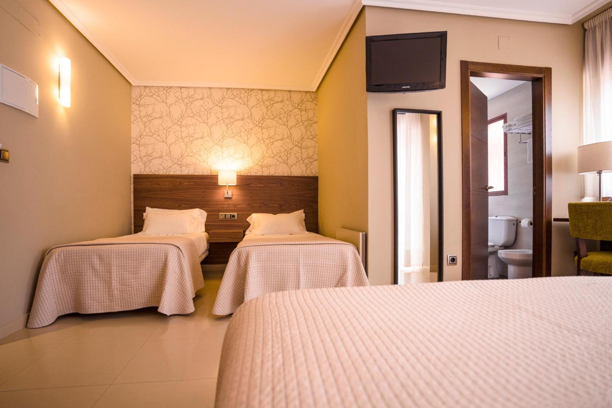 Hotel Piramide Портоново Стая снимка